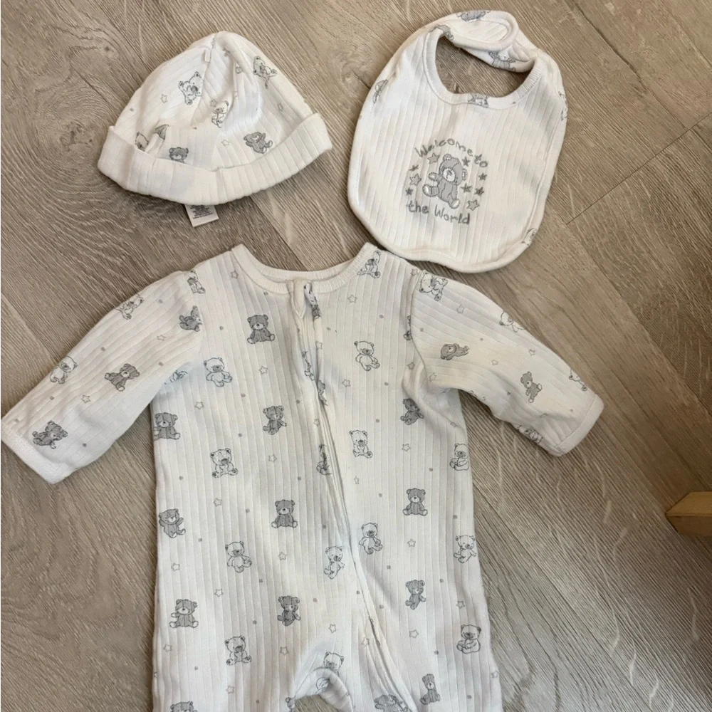 NWOT Little Me Teddy Sleeper Set